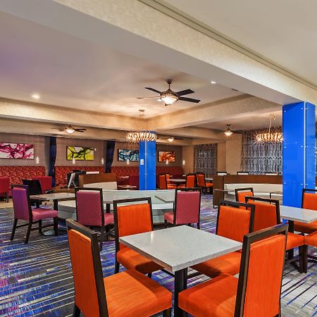 Holiday Inn Express & Suites Houston East By Ihg Exterior photo