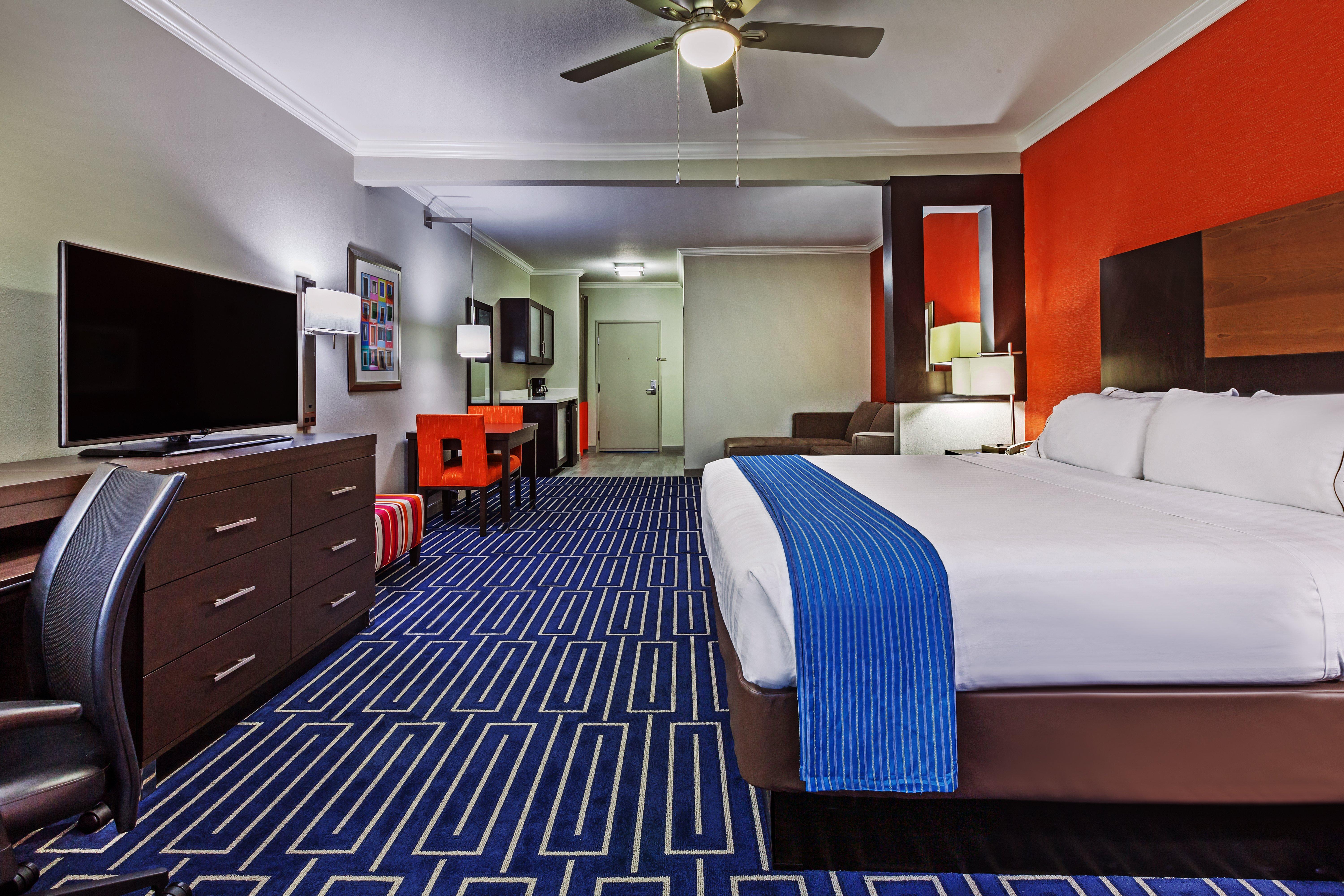 Holiday Inn Express & Suites Houston East By Ihg Exterior photo